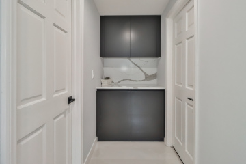 Hall-Storage1