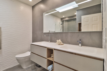 dGuest-Bath1